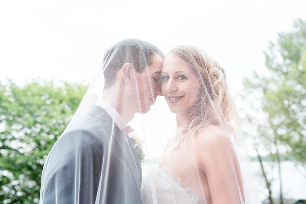 Portrait_Hochzeitsfotograf_Brautkleid_Braut_Bride_Hamburg_lifestyle