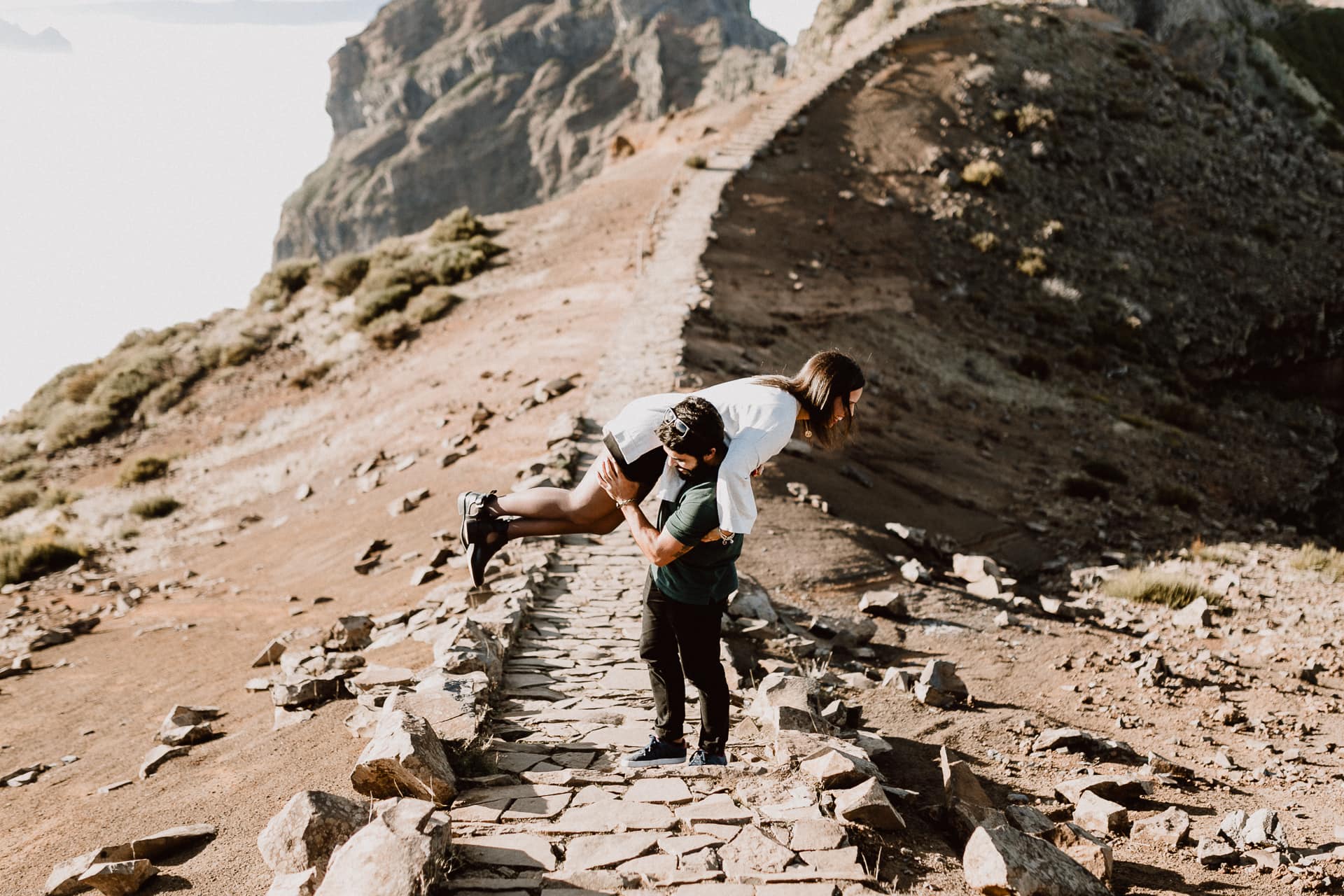 Madeira,Engagement, Hochzeitsfotografie auf der Insel, Paarfotografie auf dem Berg, Inselhochzeiten, Weddingphotographer, Weddingholliday, Honeymoon, Deniz Pekdemir Hochzeitsfotografin aus Hamburg und Sylt und Mallorca