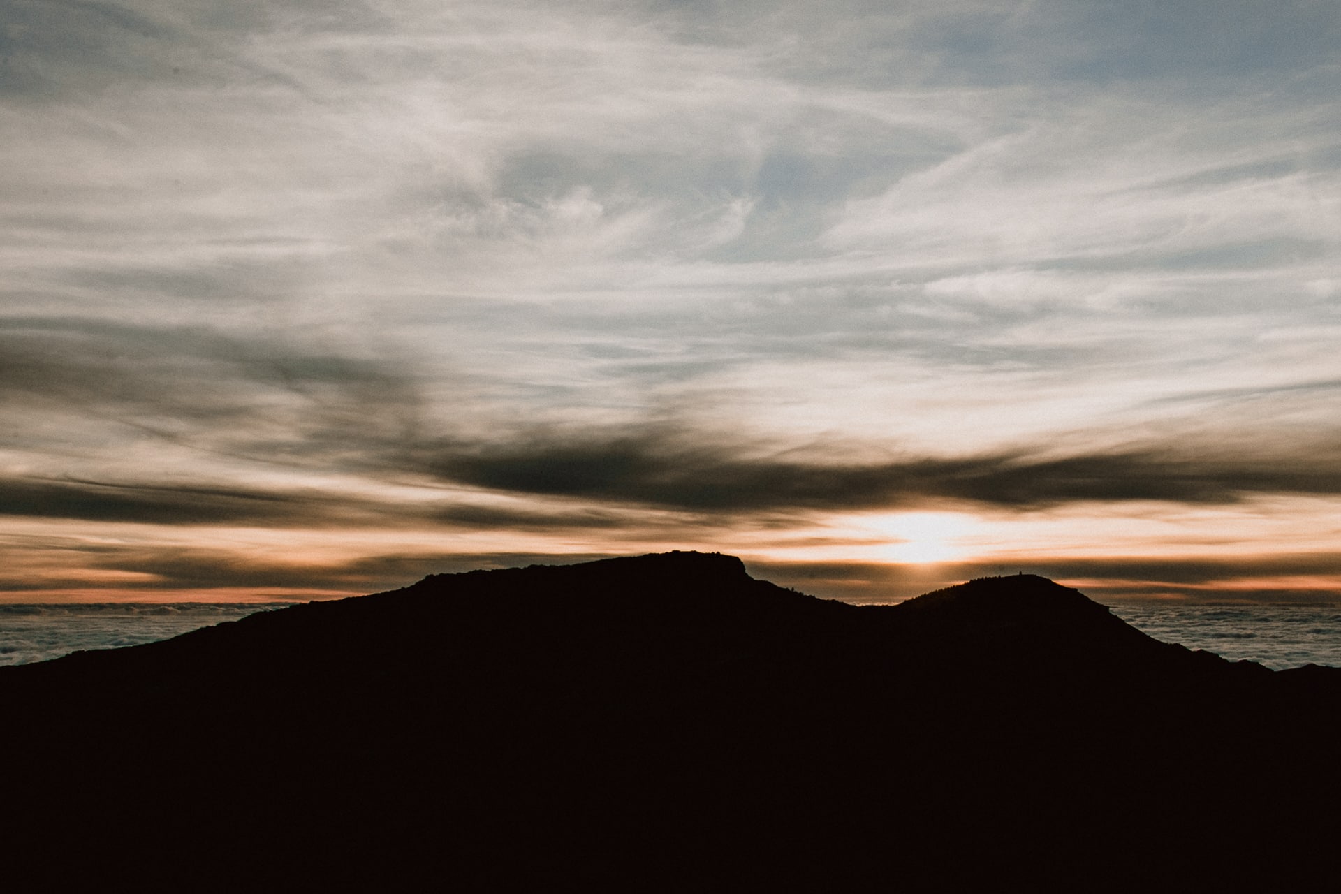 Madeira,Engagement, Hochzeitsfotografie auf der Insel, Paarfotografie auf dem Berg, Inselhochzeiten, Weddingphotographer, Weddingholliday, Honeymoon, Deniz Pekdemir Hochzeitsfotografin aus Hamburg und Sylt und Mallorca