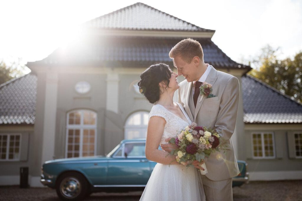 Hochzeitsfotografie am See. Hochzeitsfotografin Hochzeits und Familienfotograf im Norden Trauungen von Brautpaaren Standesamtliche Trauung